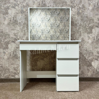 Косметический стол Сура (Белый)